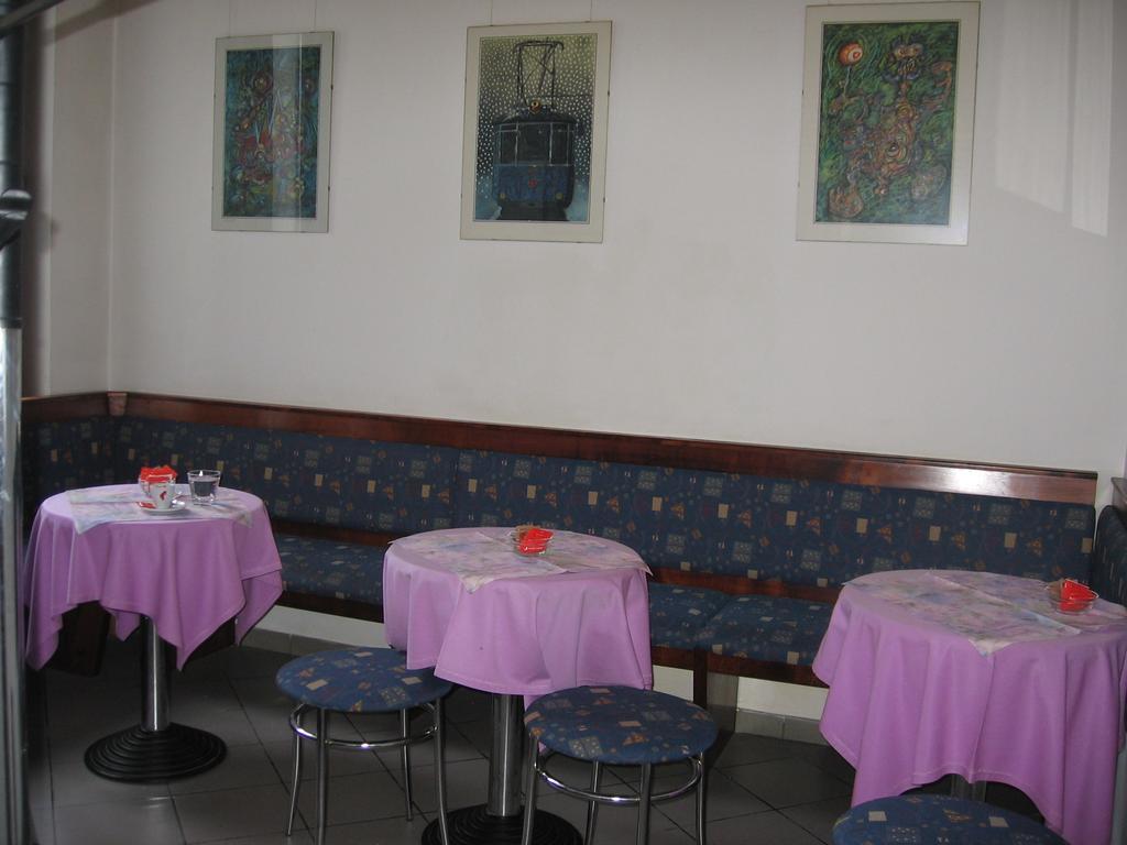 Guest House Roze Ilirska Bistrica Exterior foto