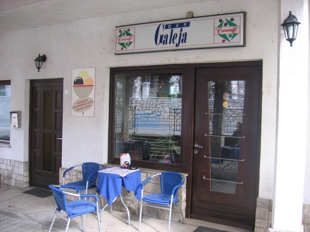 Guest House Roze Ilirska Bistrica Exterior foto