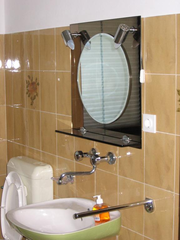 Guest House Roze Ilirska Bistrica Exterior foto